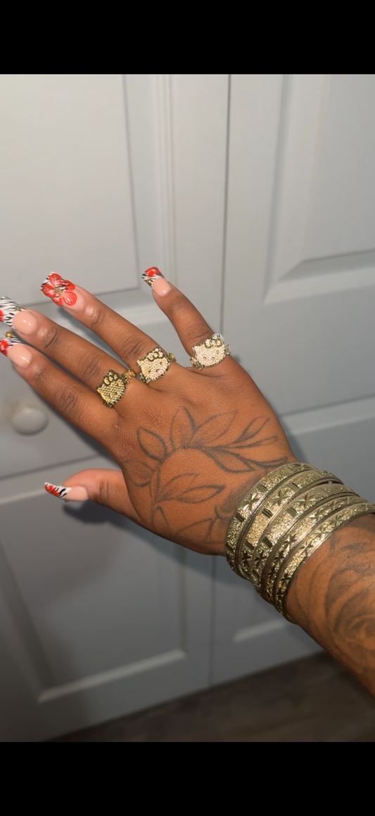HK Face Ring