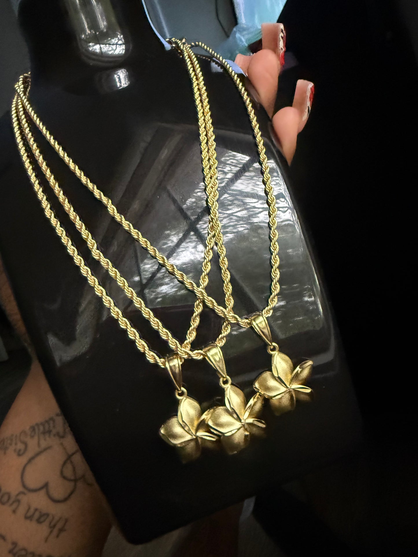 18’ flower necklace